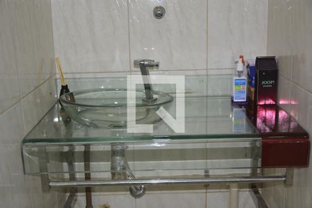 Casa para alugar com 400m², 6 quartos e 3 vagasBanheiro Social