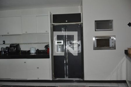 Casa para alugar com 400m², 6 quartos e 3 vagasCozinha