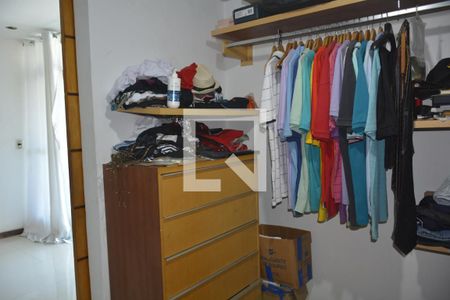 Casa para alugar com 400m², 6 quartos e 3 vagasCloset do quarto 3