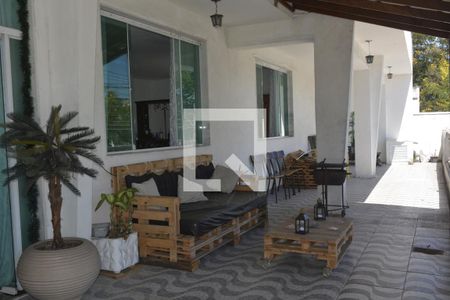 Casa para alugar com 400m², 6 quartos e 3 vagasEntrada