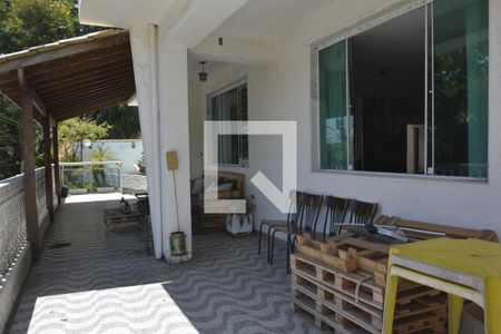 Casa para alugar com 400m², 6 quartos e 3 vagasEntrada