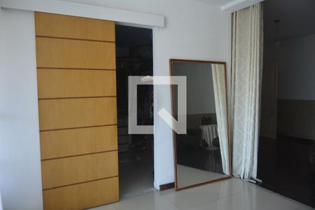 Casa para alugar com 400m², 6 quartos e 3 vagasCloset do quarto 3