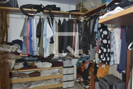Casa para alugar com 400m², 6 quartos e 3 vagasCloset do quarto 3