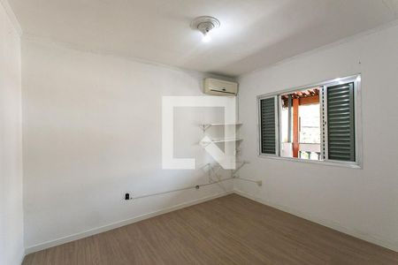 Quarto 2 de casa para alugar com 2 quartos, 140m² em Vila Fernandes, São Paulo