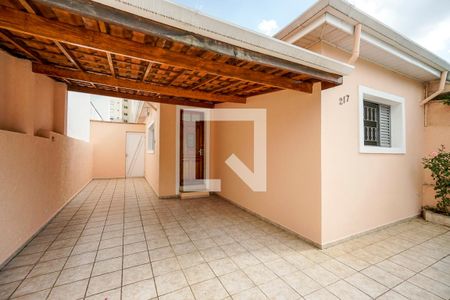 Casa para alugar com 130m², 3 quartos e 2 vagas Casa para alugar com 130m², 3 quartos e 2 vagasGaragem