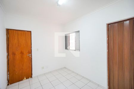 Casa para alugar com 130m², 3 quartos e 2 vagas Casa para alugar com 130m², 3 quartos e 2 vagasSuíte