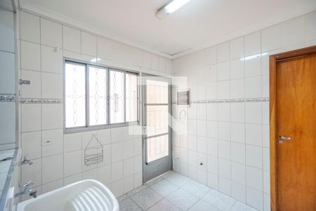 Casa para alugar com 130m², 3 quartos e 2 vagas Casa para alugar com 130m², 3 quartos e 2 vagasÁrea de serviço