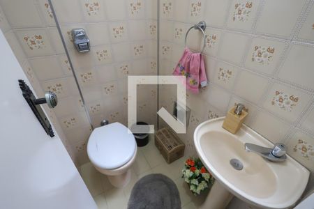 Apartamento à venda com 105m², 3 quartos e sem vaga Apartamento à venda com 105m², 3 quartos e sem vagaLavabo