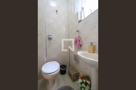 Apartamento à venda com 105m², 3 quartos e sem vaga Apartamento à venda com 105m², 3 quartos e sem vagaLavabo