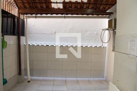 Casa de condomínio para alugar com 65m², 2 quartos e sem vagaÁrea de Serviço