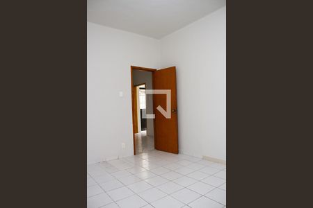 Casa de condomínio para alugar com 65m², 2 quartos e sem vagaQuarto 01