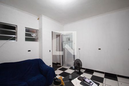 Sala de TV de casa de condomínio à venda com 6 quartos, 350m² em Conceição, Osasco