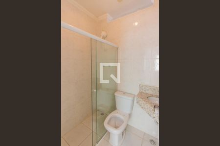 Casa à venda com 270m², 4 quartos e 3 vagas Casa à venda com 270m², 4 quartos e 3 vagasBanheiro da Suíte 1