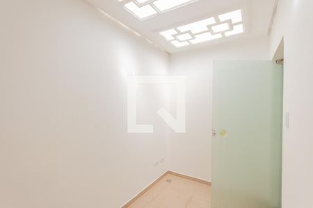 Casa à venda com 270m², 4 quartos e 3 vagas Casa à venda com 270m², 4 quartos e 3 vagasQuarto