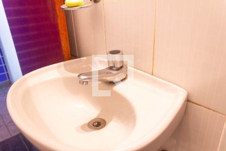 Lavabo de casa para alugar com 3 quartos, 150m² em Vila Marari, São Paulo