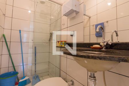 Banheiro de kitnet/studio para alugar com 1 quarto, 22m² em Asa Norte, Brasília