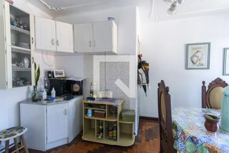 Casa à venda com 162m², 3 quartos e 3 vagas Casa à venda com 162m², 3 quartos e 3 vagasCozinha