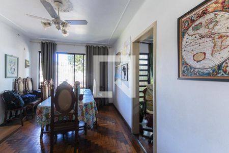 Casa à venda com 162m², 3 quartos e 3 vagas Casa à venda com 162m², 3 quartos e 3 vagasCopa