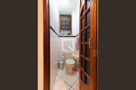 Casa à venda com 205m², 5 quartos e 6 vagasLavabo