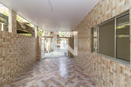 Vista da Sala de casa para alugar com 2 quartos, 77m² em Marechal Hermes, Rio de Janeiro