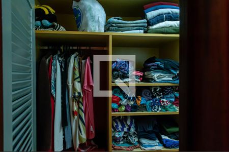 Casa de condomínio à venda com 365m², 6 quartos e 3 vagasquarto 3