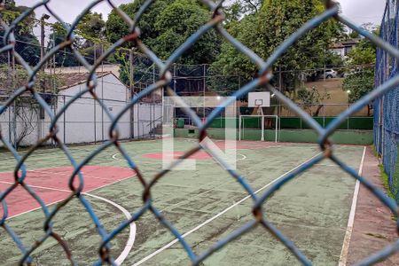 Casa de condomínio à venda com 365m², 6 quartos e 3 vagasquadra