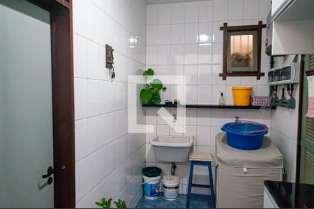 Casa de condomínio à venda com 365m², 6 quartos e 3 vagasarea de serviço