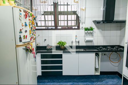 Casa de condomínio à venda com 365m², 6 quartos e 3 vagascozinha