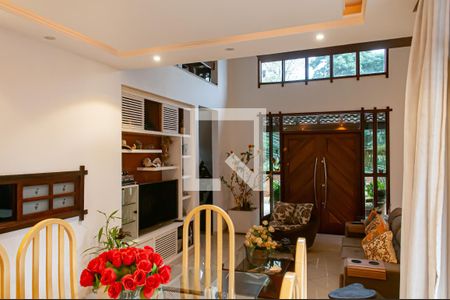 sala de casa de condomínio à venda com 6 quartos, 365m² em Pechincha, Rio de Janeiro