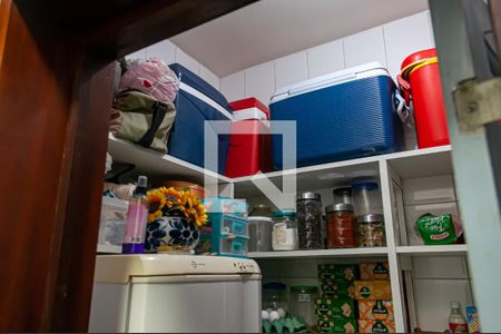 Casa de condomínio à venda com 365m², 6 quartos e 3 vagascozinha