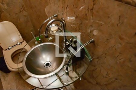 Casa de condomínio à venda com 365m², 6 quartos e 3 vagaslavabo