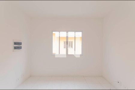 Casa de condomínio à venda com 100m², 2 quartos e 2 vagasSala