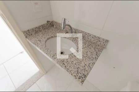 Casa de condomínio à venda com 100m², 2 quartos e 2 vagasBanheiro Suite 1