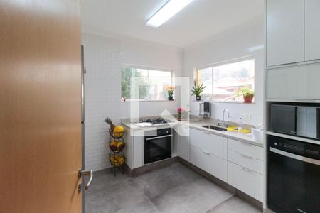 Casa à venda com 199m², 3 quartos e 2 vagasCozinha