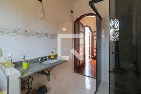 Casa à venda com 199m², 3 quartos e 2 vagasBanheiro do quarto 1