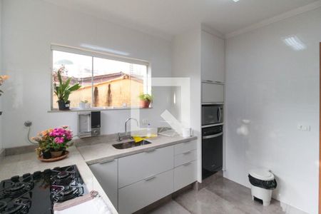 Casa à venda com 199m², 3 quartos e 2 vagasCozinha