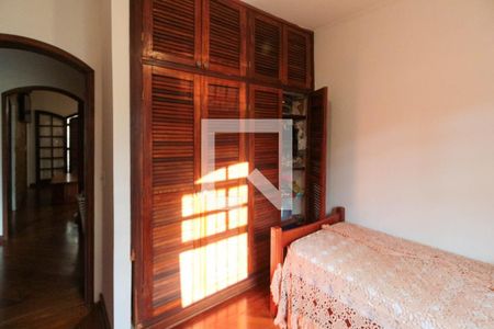 Casa à venda com 199m², 3 quartos e 2 vagasQuarto 2