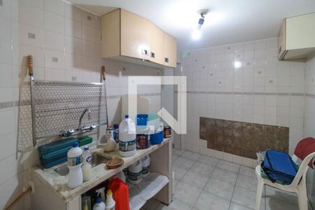Casa à venda com 199m², 3 quartos e 2 vagasDepósito