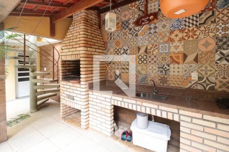 Casa à venda com 199m², 3 quartos e 2 vagasChurrasqueira