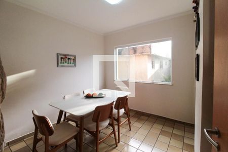 Casa à venda com 199m², 3 quartos e 2 vagasCopa