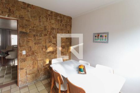 Casa à venda com 199m², 3 quartos e 2 vagasCopa