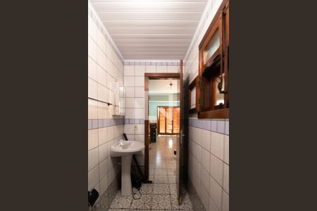 Casa à venda com 250m², 4 quartos e 2 vagas Casa à venda com 250m², 4 quartos e 2 vagasBanheiro garagem