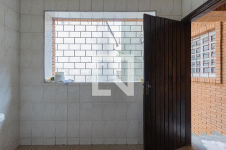Casa para alugar com 500m², 4 quartos e 6 vagas Casa para alugar com 500m², 4 quartos e 6 vagasLavanderia