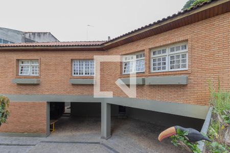 Casa para alugar com 500m², 4 quartos e 6 vagas Casa para alugar com 500m², 4 quartos e 6 vagasGaragem