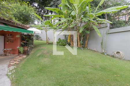 Casa para alugar com 500m², 4 quartos e 6 vagas Casa para alugar com 500m², 4 quartos e 6 vagasÁrea Externa