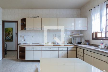 Casa para alugar com 500m², 4 quartos e 6 vagas Casa para alugar com 500m², 4 quartos e 6 vagasCozinha