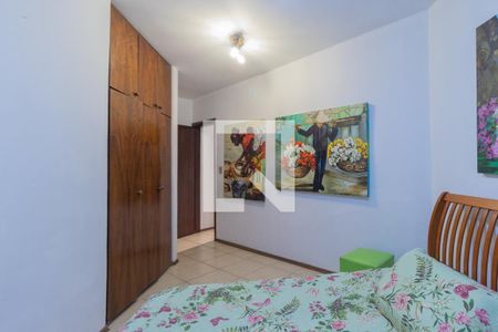 Casa para alugar com 500m², 4 quartos e 6 vagas Casa para alugar com 500m², 4 quartos e 6 vagasSuíte 1