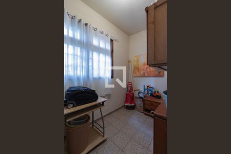 Casa para alugar com 500m², 4 quartos e 6 vagas Casa para alugar com 500m², 4 quartos e 6 vagasQuarto de Serviço