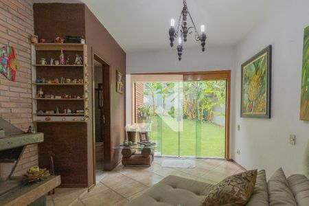 Casa para alugar com 500m², 4 quartos e 6 vagas Casa para alugar com 500m², 4 quartos e 6 vagasSala da Lareira