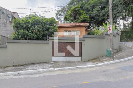 Casa para alugar com 500m², 4 quartos e 6 vagas Casa para alugar com 500m², 4 quartos e 6 vagasFachada